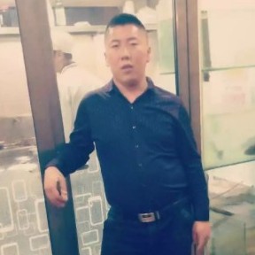 发卡瘦瘦的照片