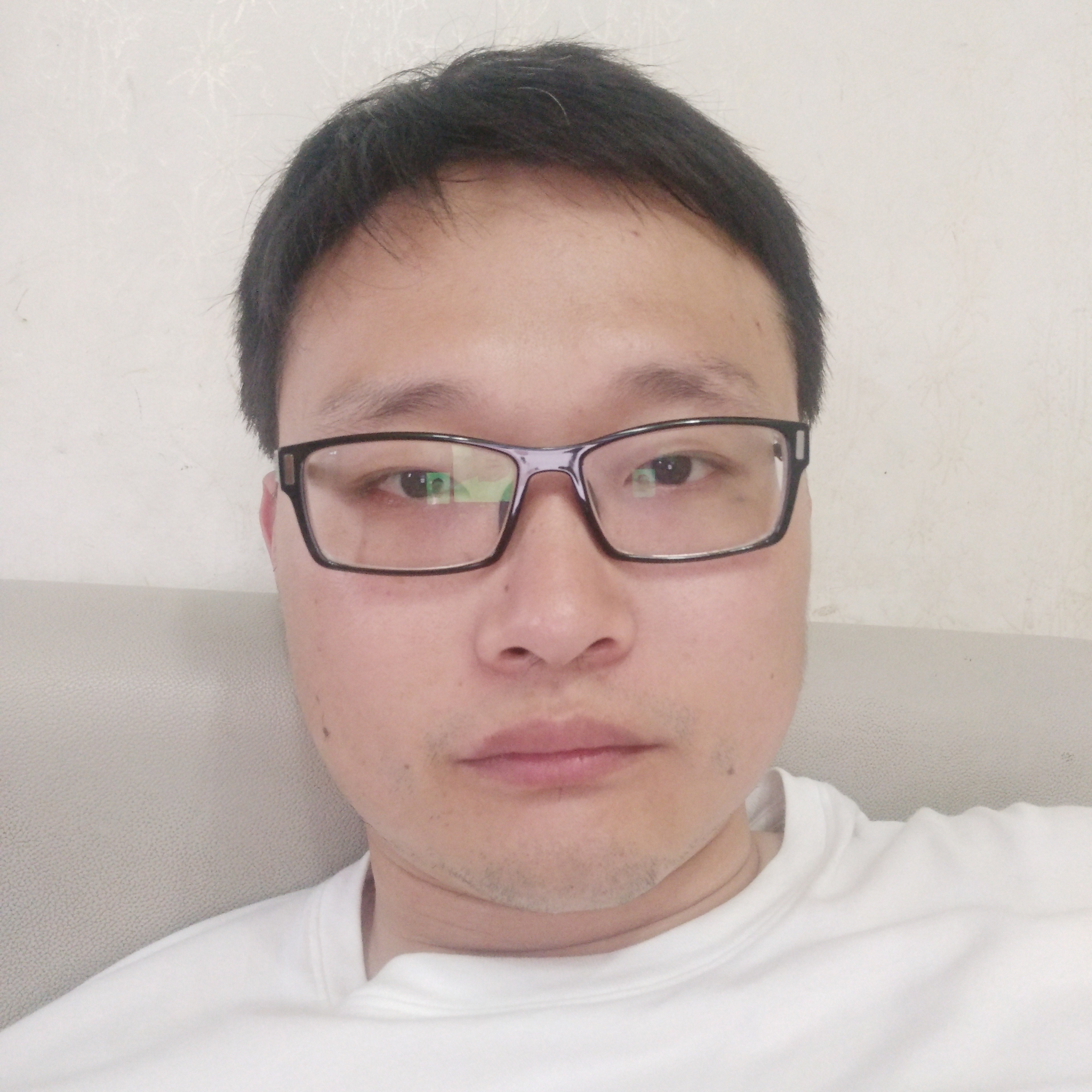 天天开心笑的照片