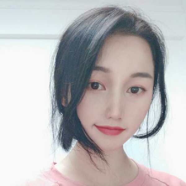 玲玲静静的照片