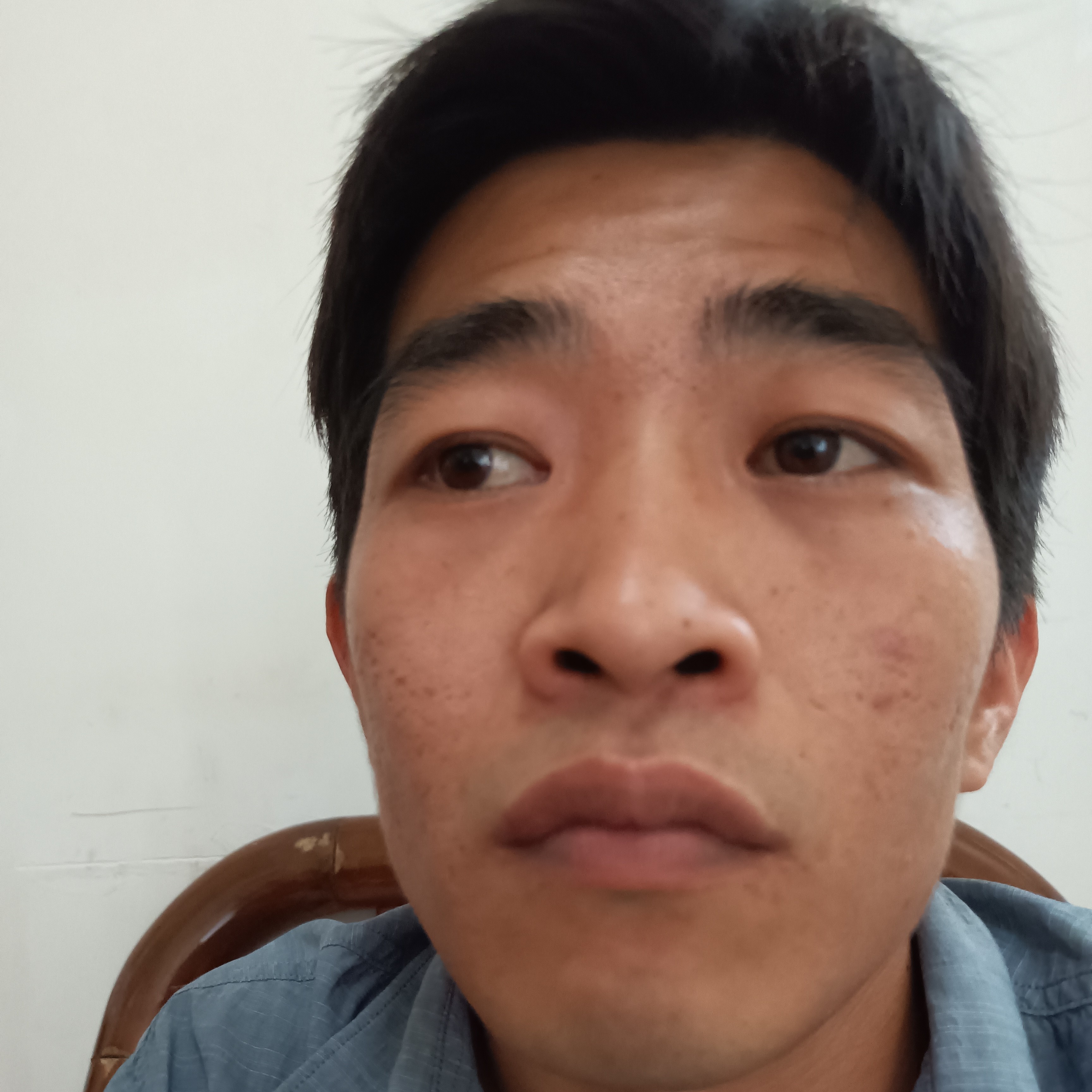 阳光有电话的照片