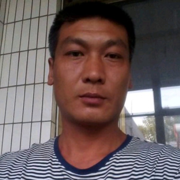 磊磊风雨无阻的照片