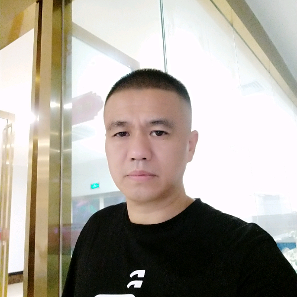 糟糕迎巨人的照片