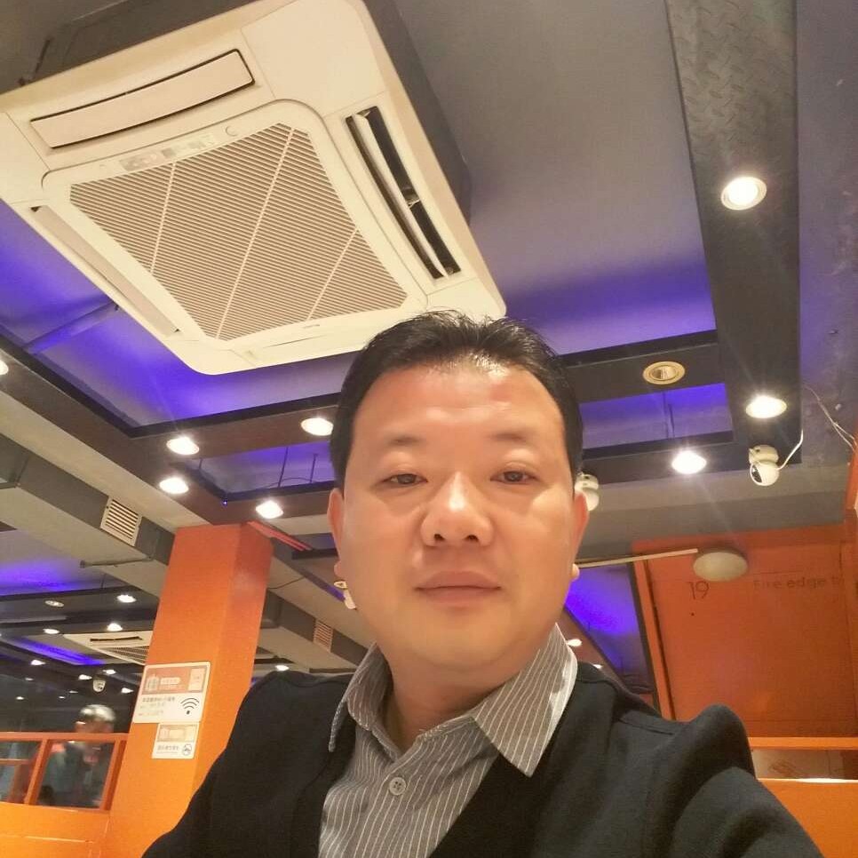 秋天风叶的照片