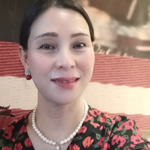 身影蹁跹受伤的照片