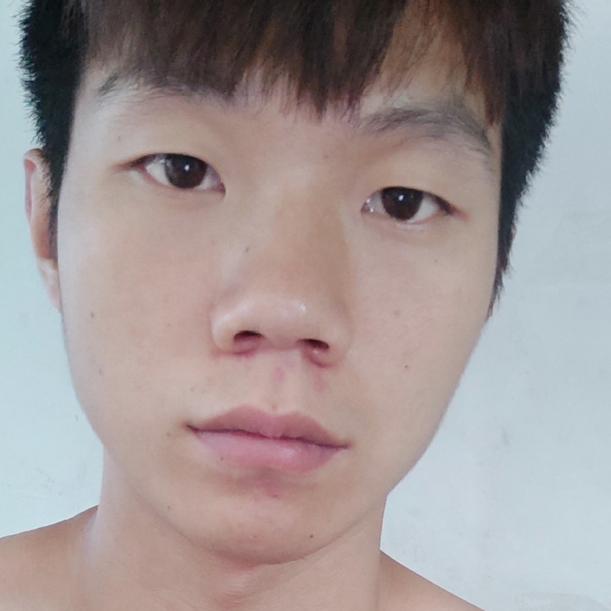 迷茫笑期待的照片