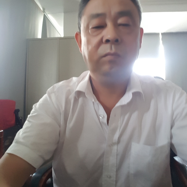 菠萝无奈的照片