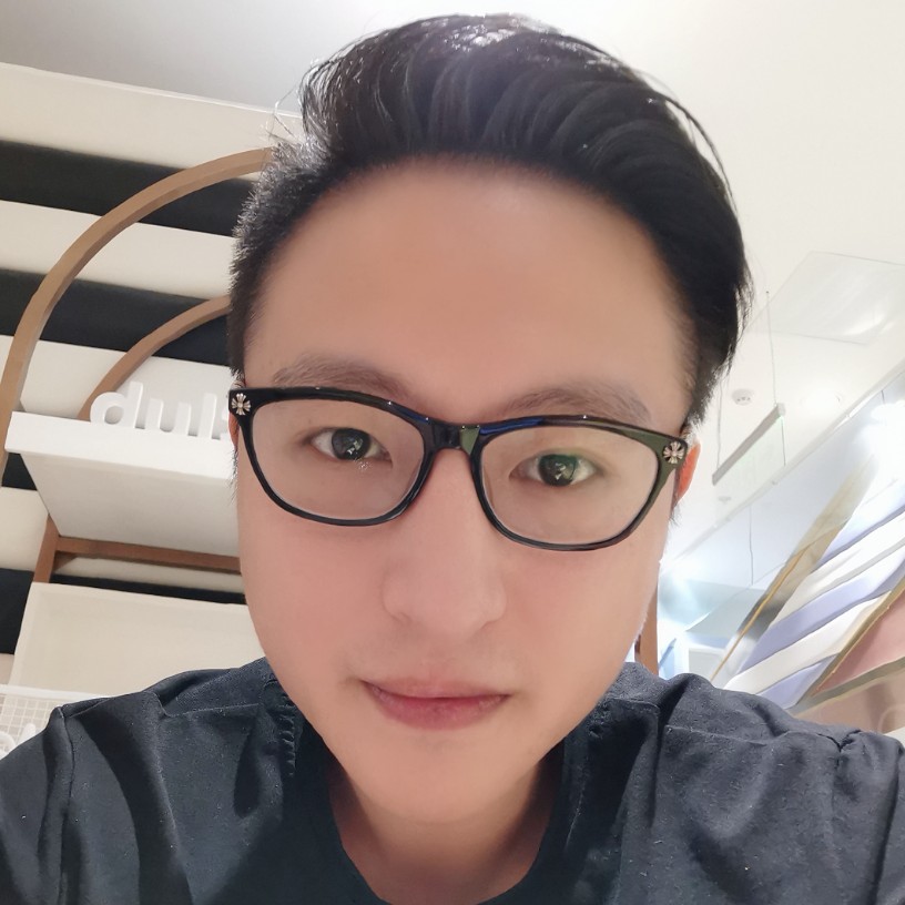顾晙诚的照片