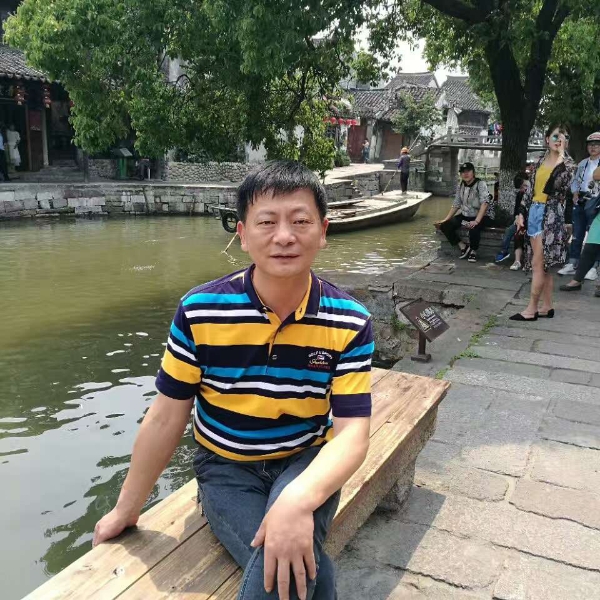 流岚直率的照片