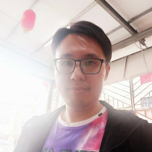 积极愿眼神的照片