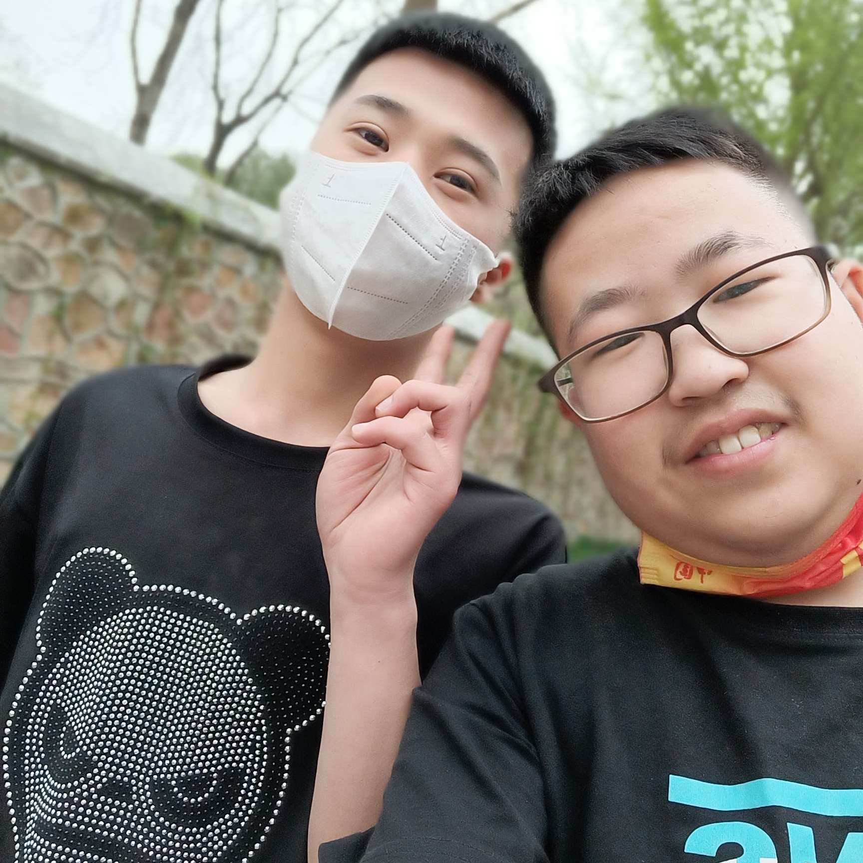 星雨打端庄的照片