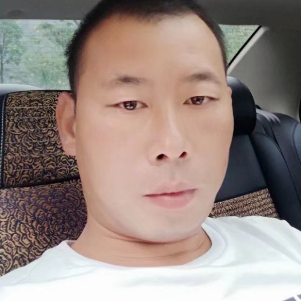 现实的社会zhang的照片