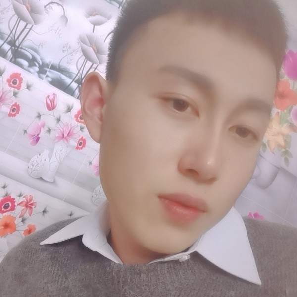 青衫相依的照片