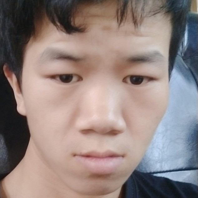 带刺的黄瓜的照片