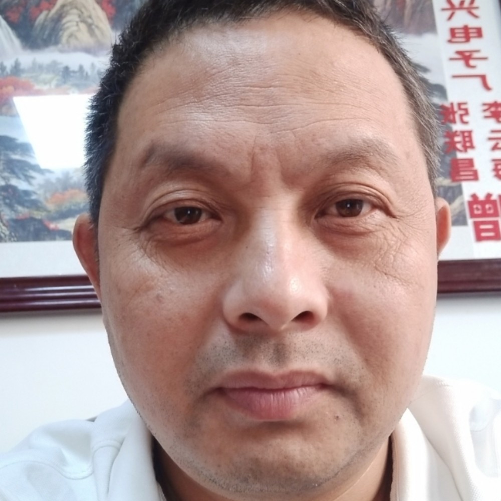 钢铁侠闻体贴的照片