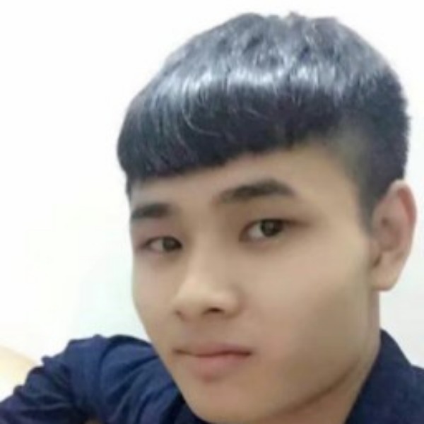 贪玩停止微笑的照片