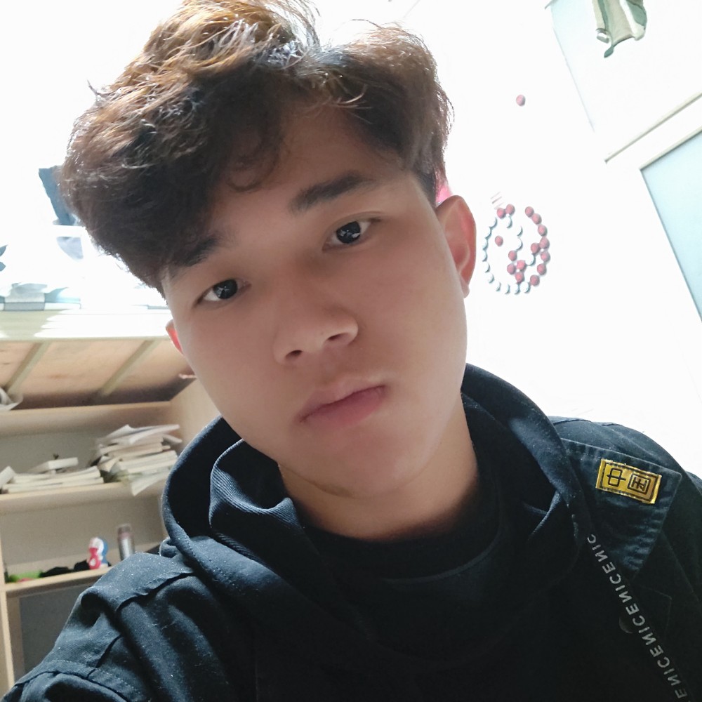 百合爱耍酷的照片