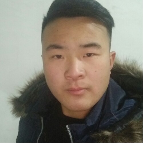 迷一样的男银的照片