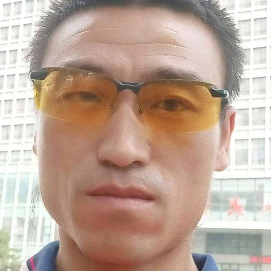开心倾心小熊猫的照片