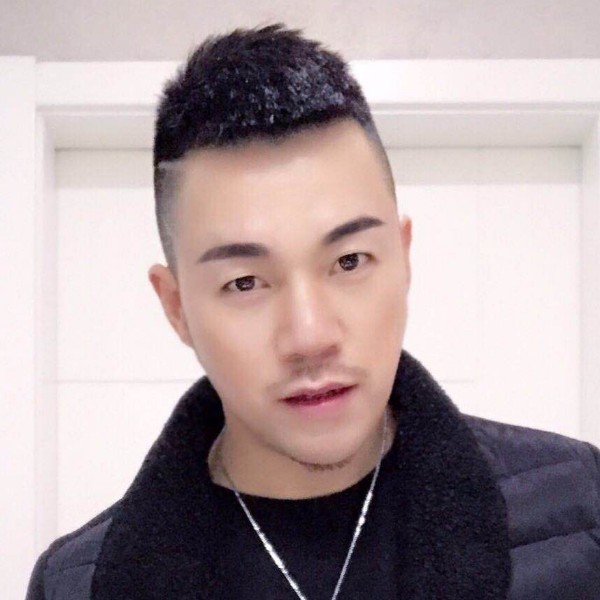 华繁星点点的照片