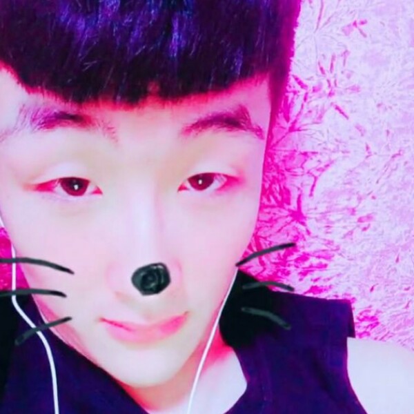 李梦宇的照片