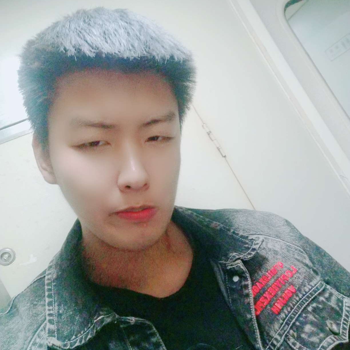 发卡震动的照片