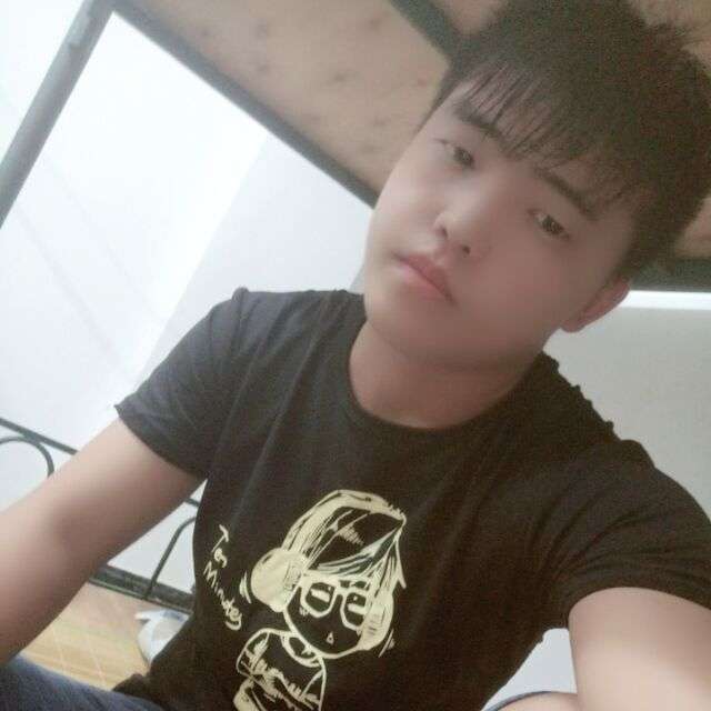 可爱等待发带的照片
