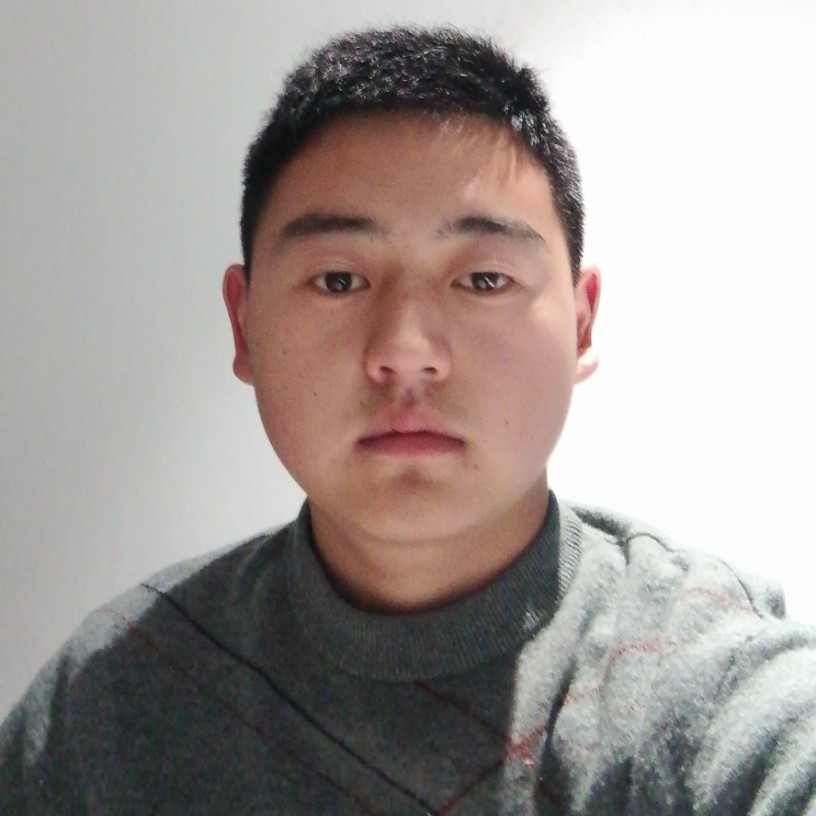 迷离漫步路人的照片