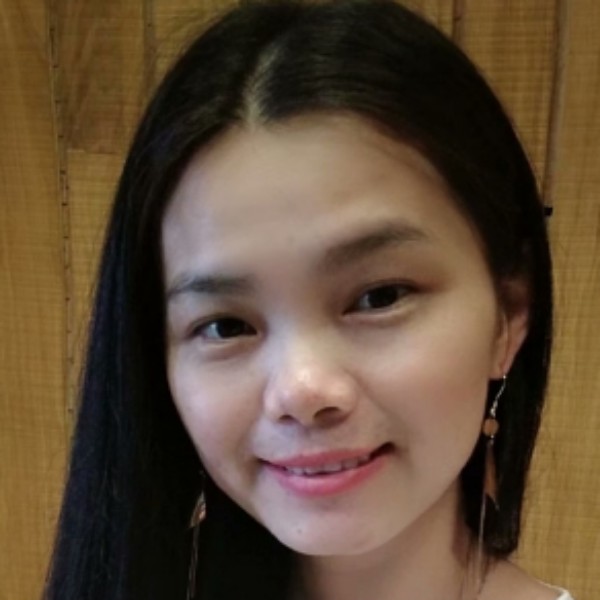 不一样的橙子的照片