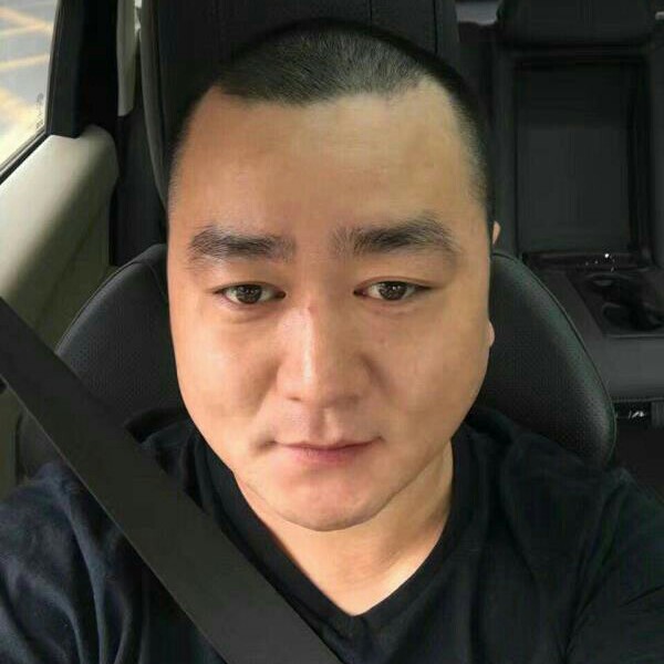 伊万 诺夫的照片