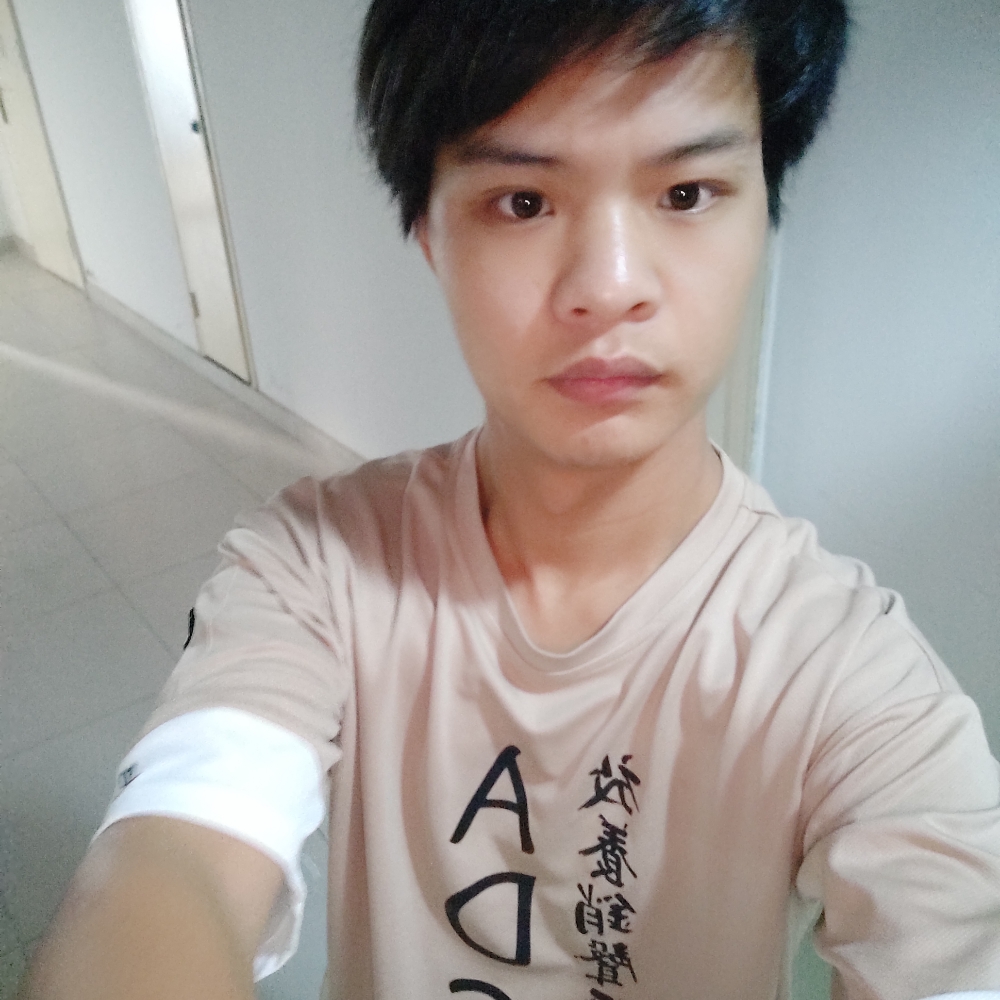 聪明凝眸万宝路的照片
