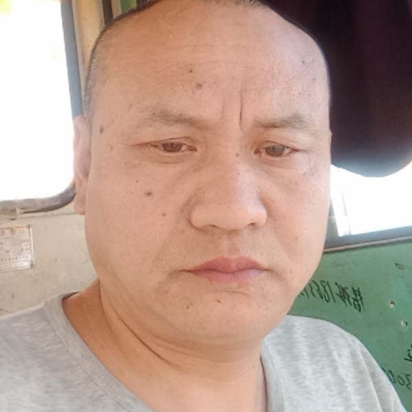 陌颜等待怕黑的照片