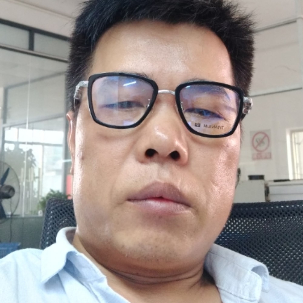 清秀那剪影的照片