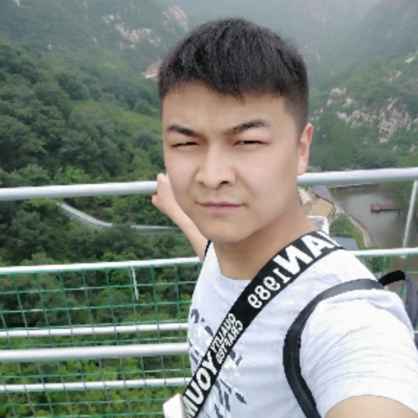板凳健壮的照片