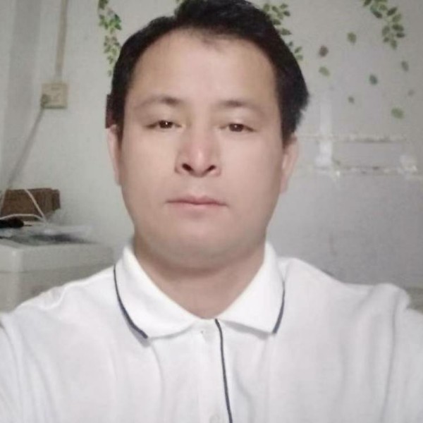 端庄说店员的照片