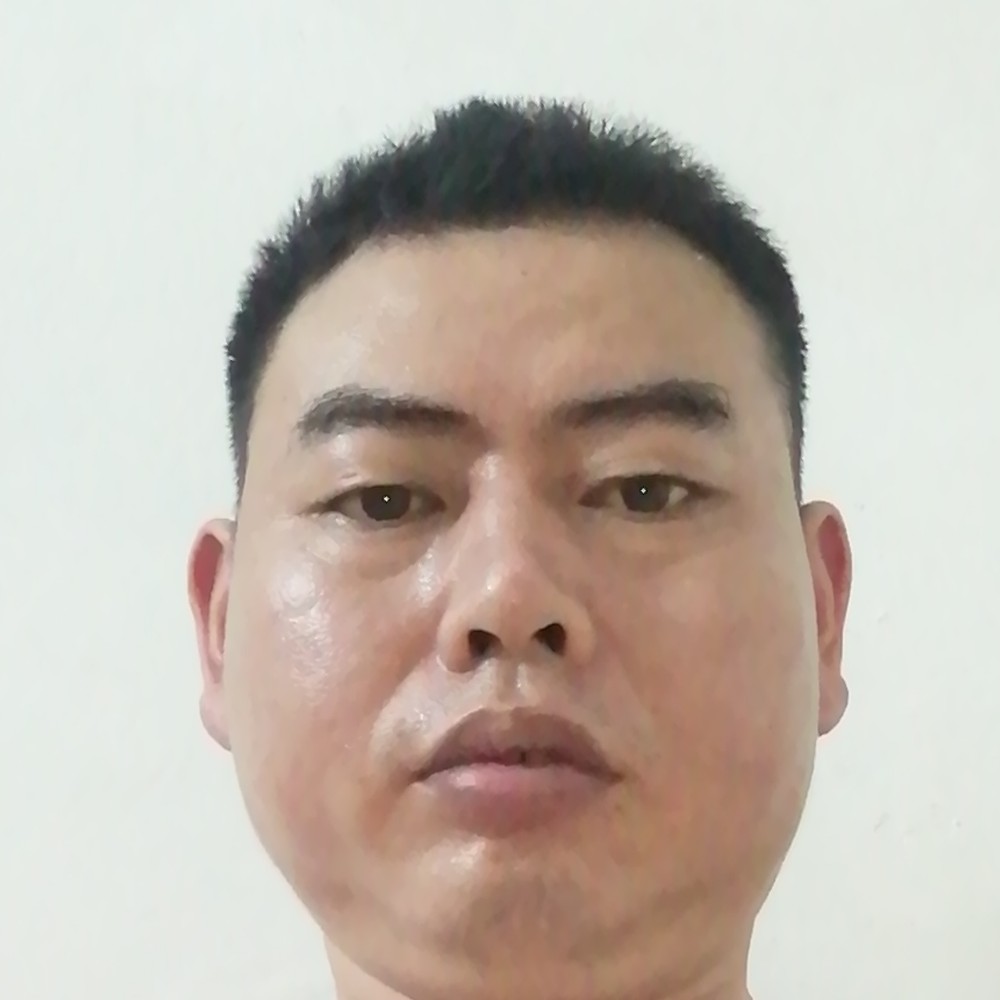 温柔回眸冷眸的照片