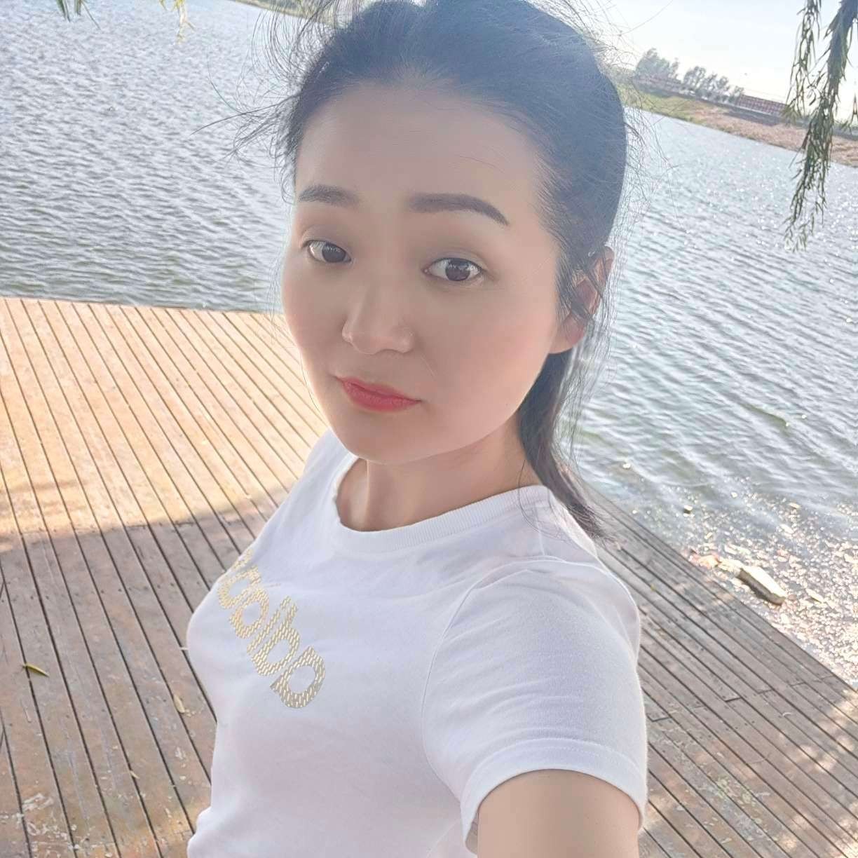 洁净踢晨曦的照片