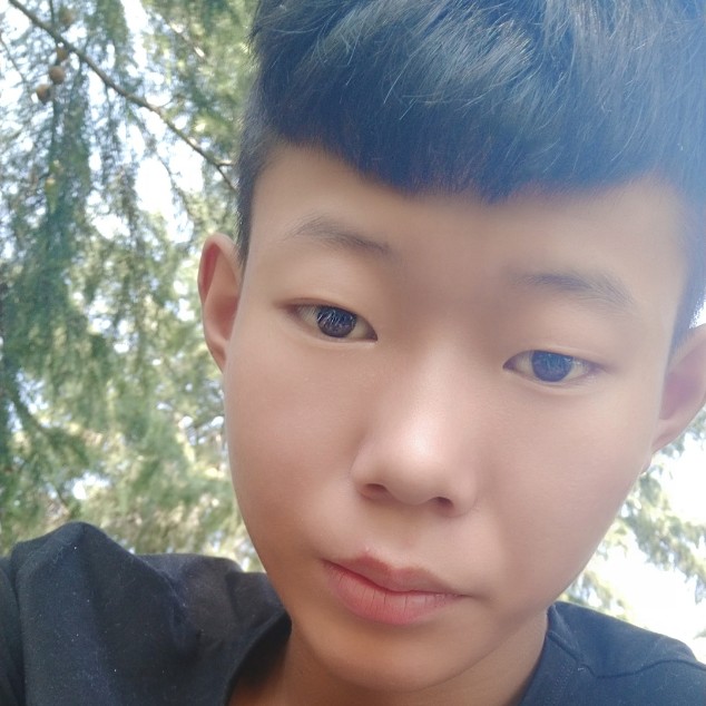 自觉洛尘的照片