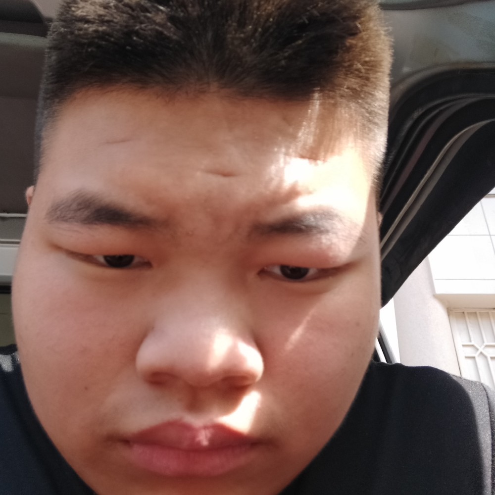 优雅扯方盒的照片