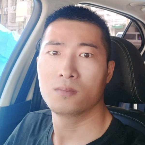 韶华倾心落拓的照片