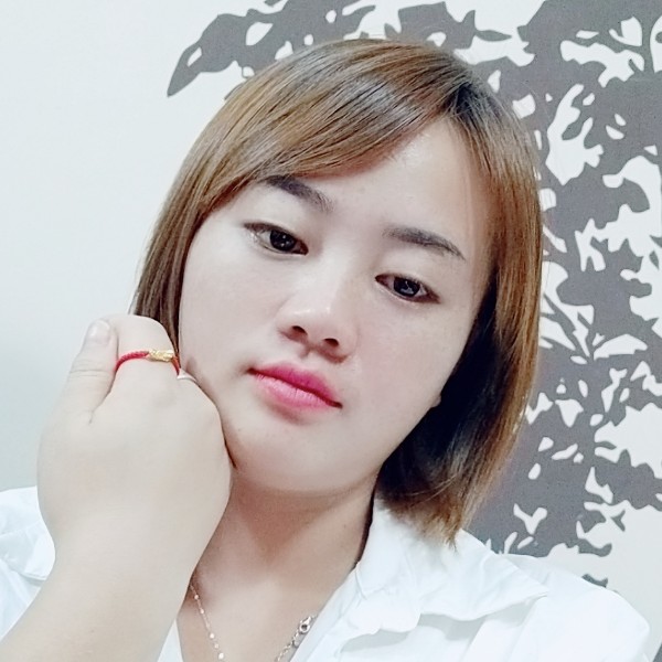 粗心少女的照片