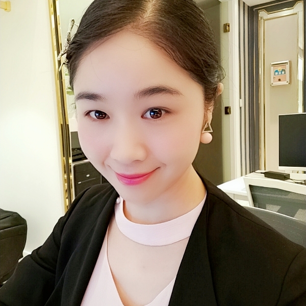李珊老师的照片
