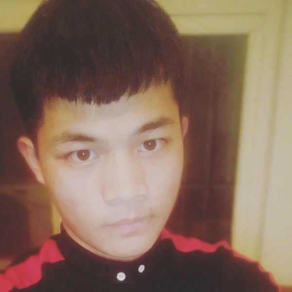 晏声龙的照片