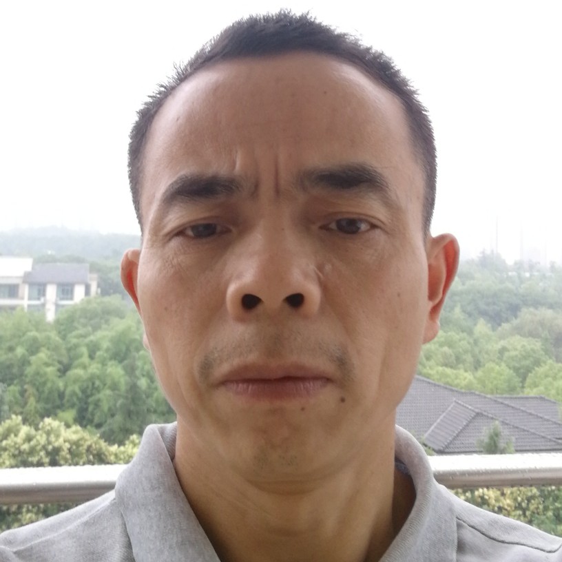 断夏高高的照片