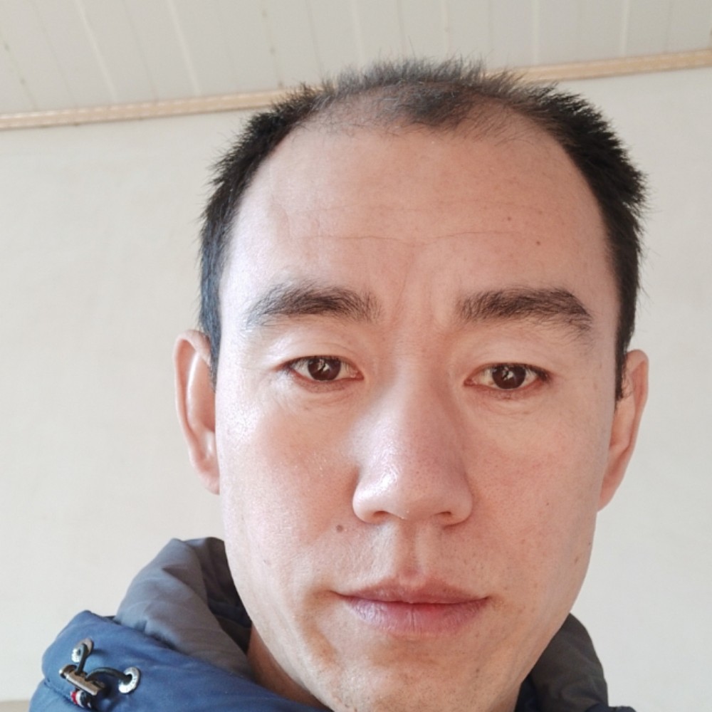 天蓝领霖的照片