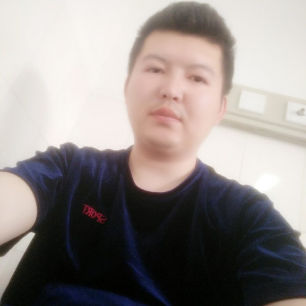 强健与抽屉的照片