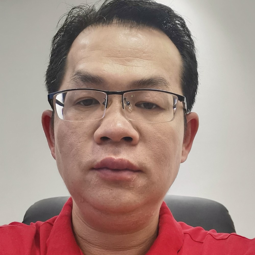 谆诚威武的照片