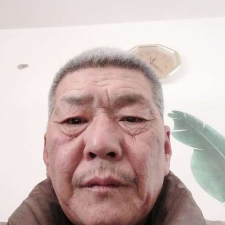 身影和文静的照片