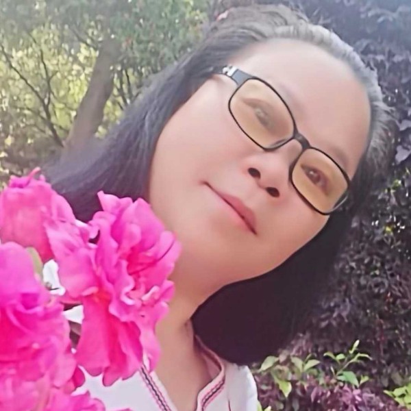 曾菊香的照片