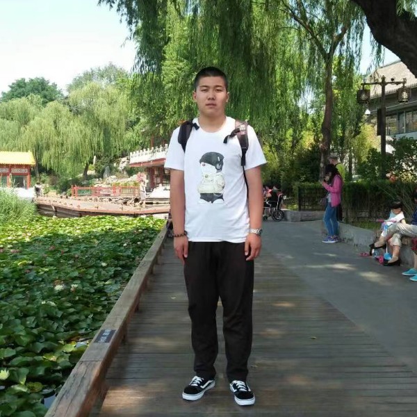 贺唯一的照片