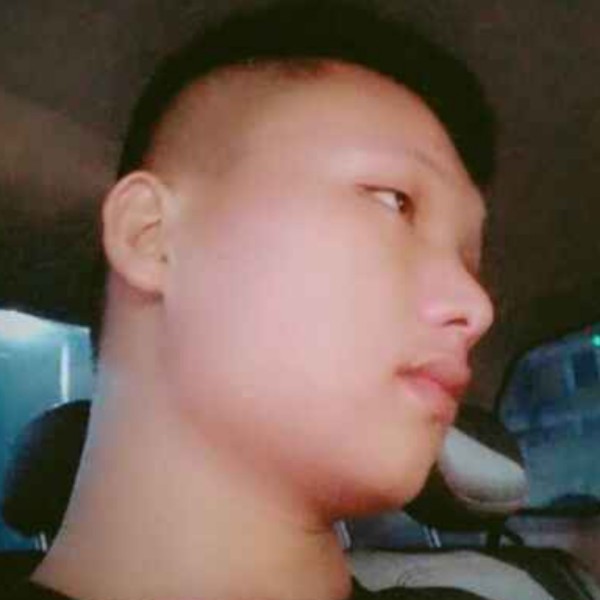 爱笑的康熙的照片